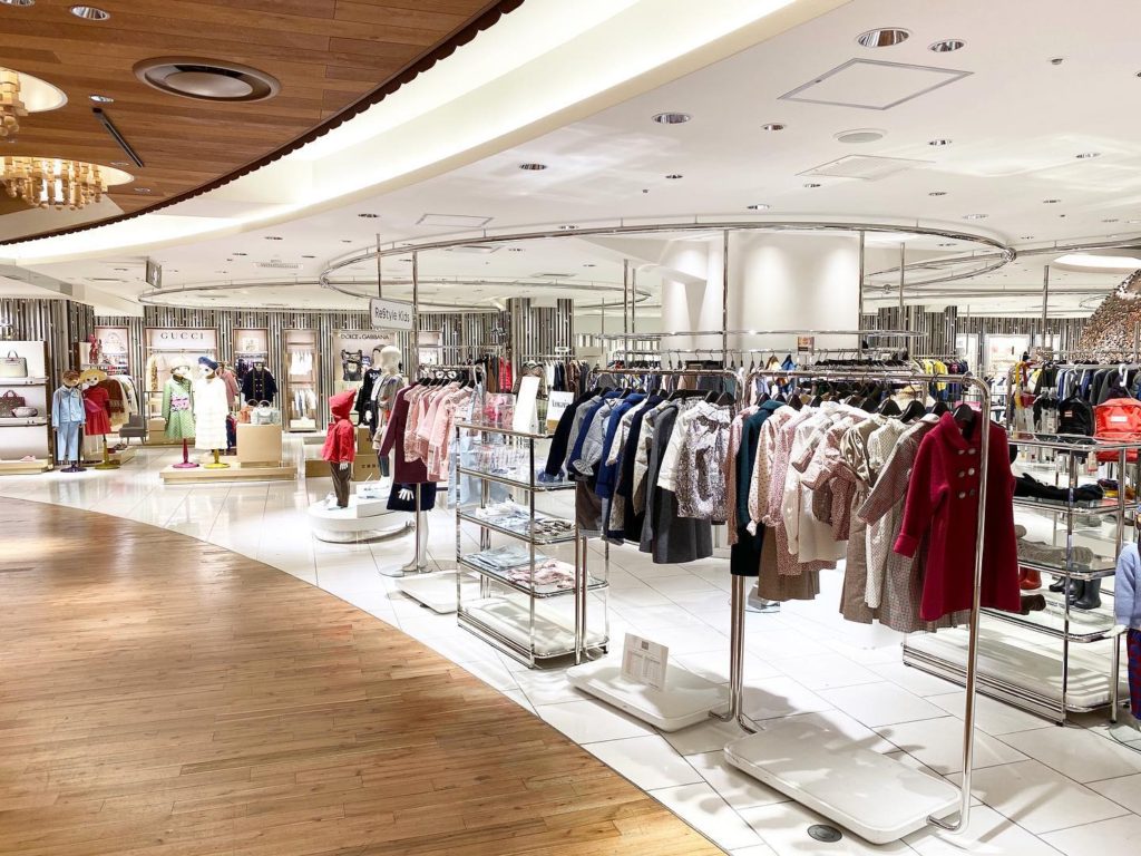 Amaia Kids (アマイアキッズ)AW20️﻿﻿◉伊勢丹新宿店 Isetan Shinjuku POP UP SHOP﻿期間: 2020年9月23日(水)〜29日(火)﻿営業時間: 午前10時〜20時﻿場所: 本館6階　リ・スタイルキッズ﻿﻿【9月25日(金)は伊勢丹新宿店よりご招待されたお客様のみ入場可。25 September is closed to the public due to the private event.】﻿﻿伊勢丹新宿店では電話注文やLINEでのご相談も承っています。是非ご利用ください️﻿@isetan_shinjuku_baby_and_kids ﻿ ﻿﻿POP UP SHOP、丹青会にて皆さまのお越しをお待ちしております。﻿﻿@bonitatokyo﻿﻿︎Online Shop.﻿https://bonitatokyo.com/﻿﻿︎阪急うめだ本店　Hankyu Umeda British Fair.﻿7-12 October 2020﻿﻿#bonitatokyo #amaiakids #アマイアキッズ #キャサリン妃 #シャーロット王女 #女の子ママ #女の子ベビー服 #むすめふく #むすめふく #こどもふく #ヘアボウ #ヘアクリップ #キッズアウター #ウールコート #キッズファッション #子供用品 #isetanshinjuku #伊勢丹新宿店 #東京ママ