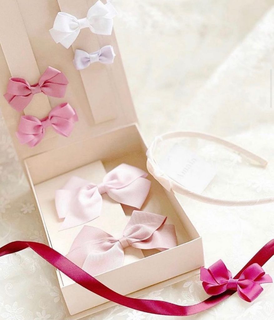 Happy Monday﻿﻿Thanks for the lovely images @fuu_cr ﻿﻿﻿@bonitatokyo﻿﻿﻿︎ONLINE STORE﻿https://bonitatokyo.com﻿﻿﻿#bonitatokyo #amaiakids #アマイアキッズ #シャーロット王女 #キャサリン妃 #出産祝い #出産祝いギフト #女の子ベビー服 #女の子ヘアアクセサリー #ベビーヘアアクセサリー #女の子ベビー