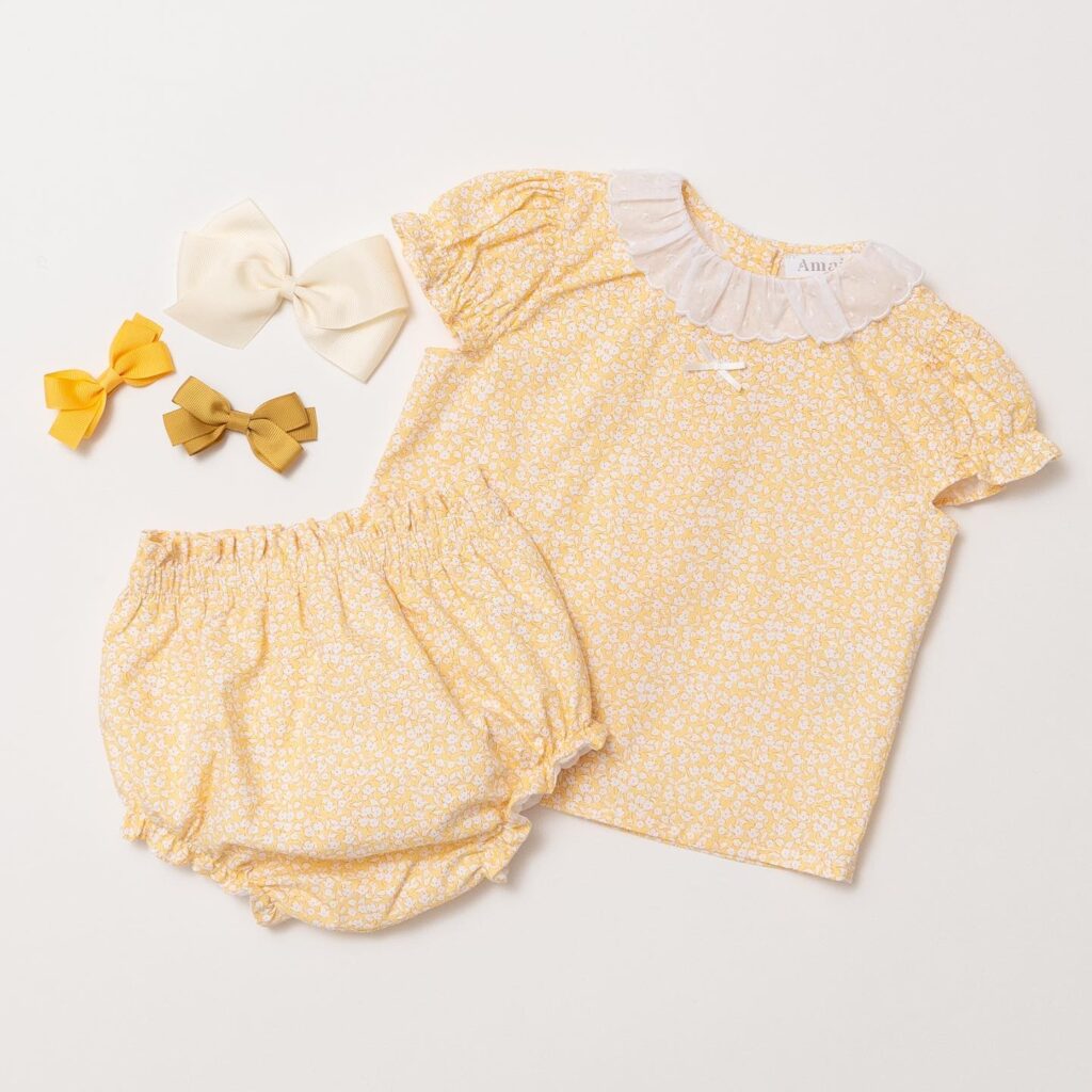 女の子ベビーにオススメの可愛いセットアップ⁡イエローとピンク、どちらがお好みですか⁡出産祝いにもオススメのベビー服です⁡@amaia_japan⁡▼オンラインショップhttps://amaia.jp