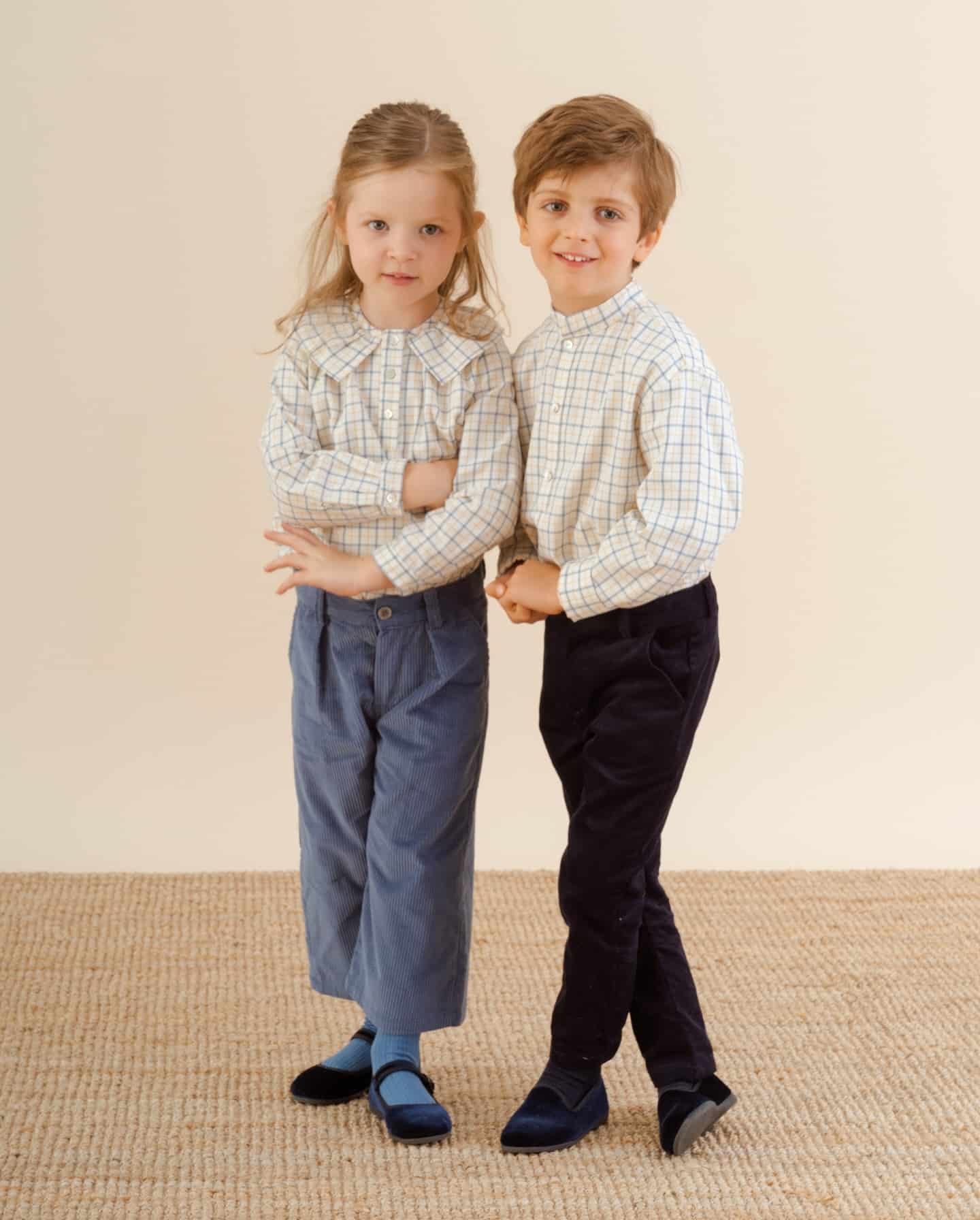 リンクコーデ【boys & girls】⁡この秋冬、リンクコーデで思いっきりおしゃれを楽しもう️️⁡女の子と男の子でお揃いにできる可愛らしいアイテムが新登場🧸⁡トップスリンクやボトムスリンク、チェック柄や色味を合わせたお揃いスタイルをぜひお楽しみください⁡新商品は、10月25日（金）オンライン発売ですお見逃しなく️⁡#アマイアキッズ #amaiakids #amaiajapan #キッズリンクコーデ #女の子ファッション #男の子ファッション #男の子ママ #女の子ママ #キッズコーデ #ベビー服 #兄弟姉妹コーデ⁡@amaia_japan⁡▼オンラインショップhttps://amaia.jp