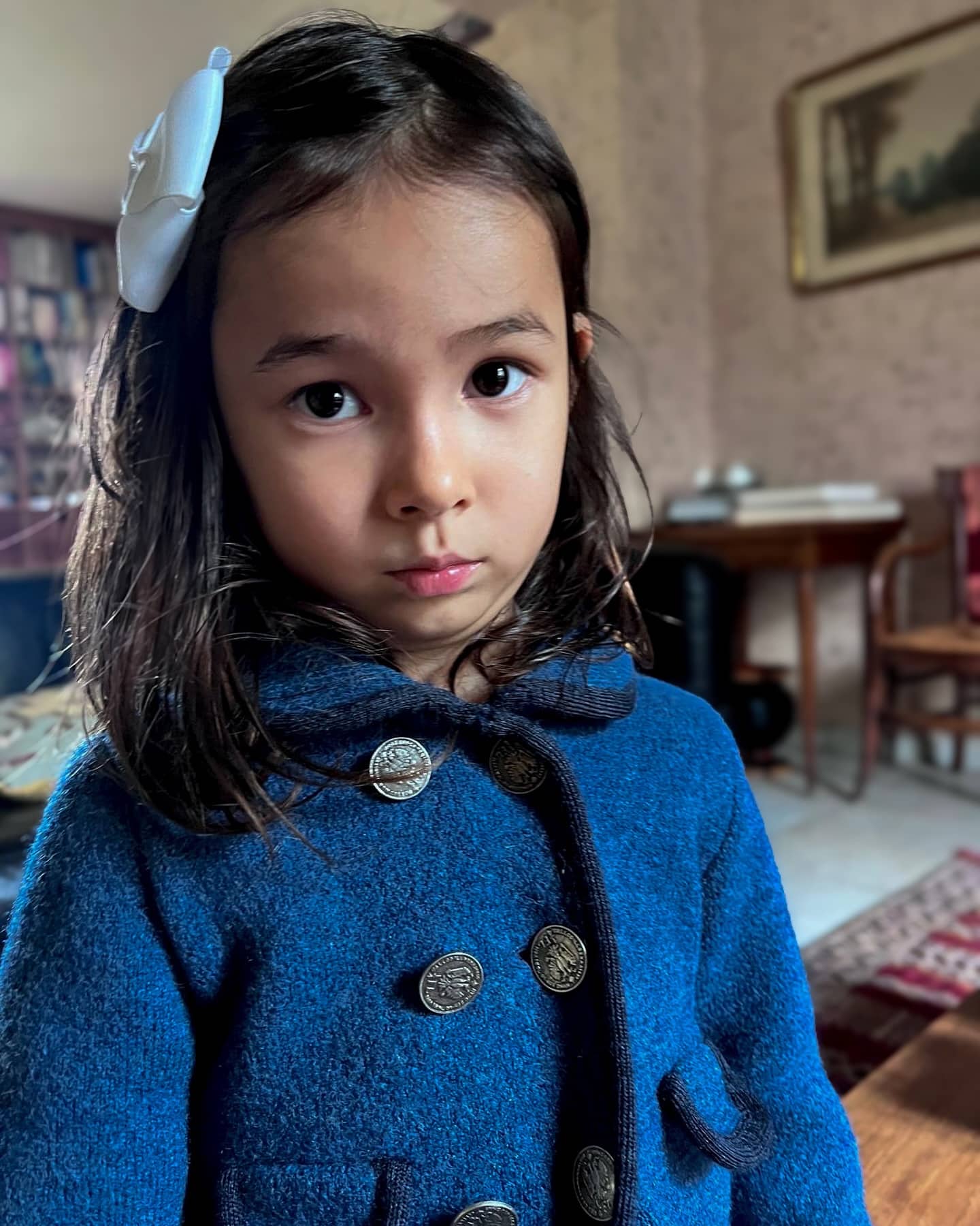 【Forever 長く愛せるコート】⁡この一着、この色と決めたコート。お子様の成長と共に、思い出が重なっていく一枚です。⁡伸縮性のある圧縮ウールのコートのため、実際に3年ほど長くご愛用いただいているお客様も♡⁡寄り添い続けるコートだからこそ、愛着が深まります🎞️⁡「これだ」と感じる色をぜひ、ご家族でお選びください。⁡大切なお子様のための一着を、Amaia Kidsで♡⁡伊勢丹新宿店のポップアップでも全8色ご覧いただけます🩷————————————————————————伊勢丹新宿店【アマイアキッズPOP UP】⁡️期間 : 2024年10月30日(水)〜11月12日(火)️場所 :伊勢丹新宿店本館6階 リ・スタイルキッズ————————————————————————⁡#アマイアキッズ #amaiakids #amaiajapan #キッズファッション #キッズコート #キッズアウター #女の子コート #ベビーアウター #ベビーコート #伊勢丹新宿店 #isetan #女の子ママ ⁡@amaia_japan⁡▼オンラインショップhttps://amaia.jp