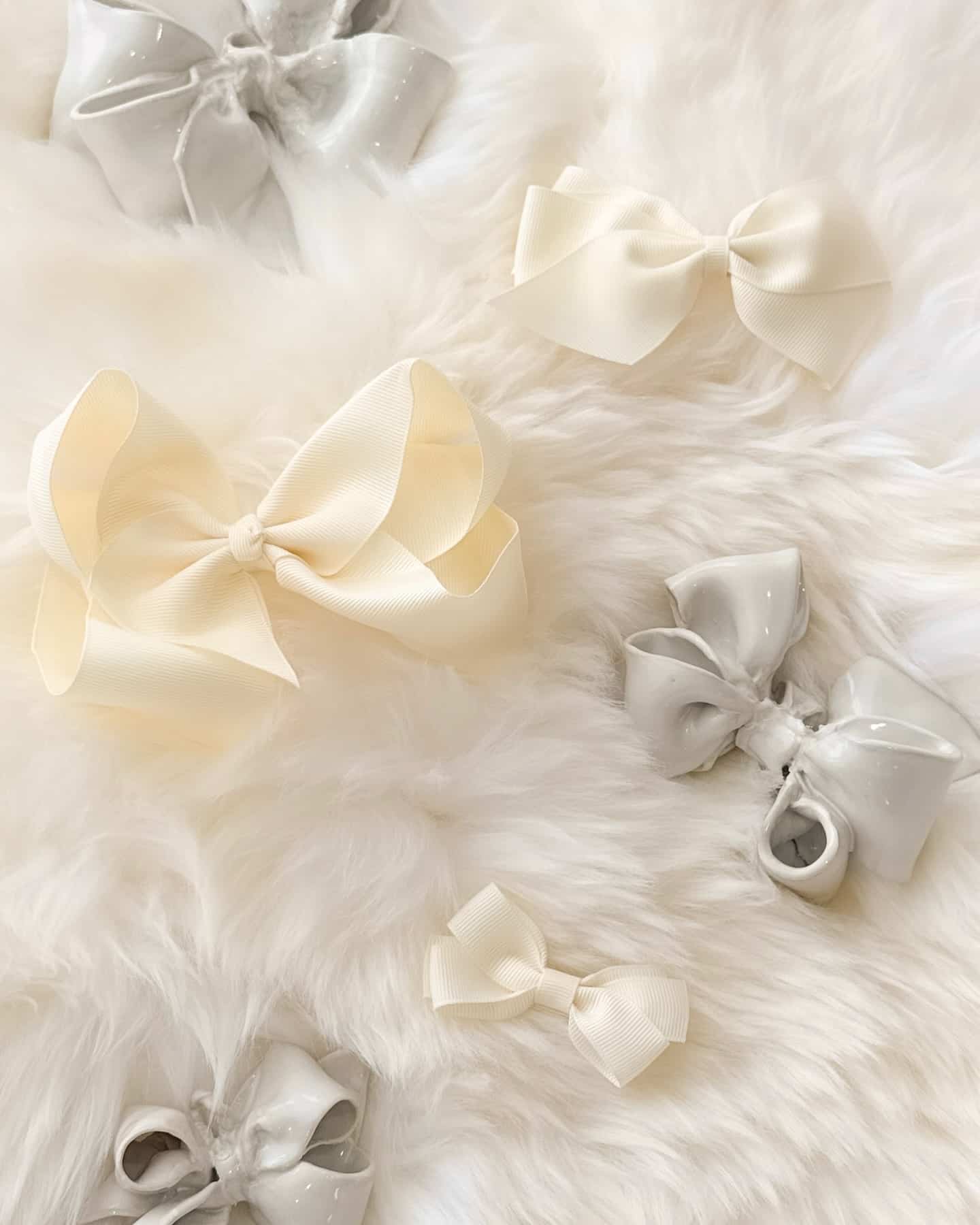 ヘアクリップ再入荷⁡完売中のお色のヘアクリップを再入荷しました⁡顔周りを華やかに彩るアマイアキッズのヘアクリップ⁡全70色からお気に入りを見つけてください♡⁡#アマイアキッズ #amaiakids #amaiajapan #ヘアボウ #イギリス子供服 #ヘアクリップ  #女の子ヘアアクセサリー #キッズヘアアクセサリー #プチギフト #出産祝いギフト #女の子ベビーコーデ #女の子ママ@amaia_japan⁡▼オンラインショップhttps://amaia.jp