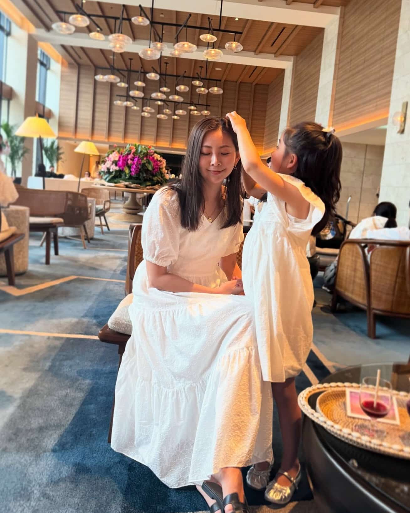 素敵な母娘お揃いコーディネート⁡Thank you @sayurikubota ⁡▼オンラインストアhttps://amaia.jp⁡#アマイアキッズ #amaiakids #amaiajapan #出産祝いギフト #出産祝い #女の子服コーデ #親子コーデ #ヨーロッパ子供服 #イギリス子供服 #親子リンクコーデ #女の子ママ #母娘コーデ⁡@amaia_japan