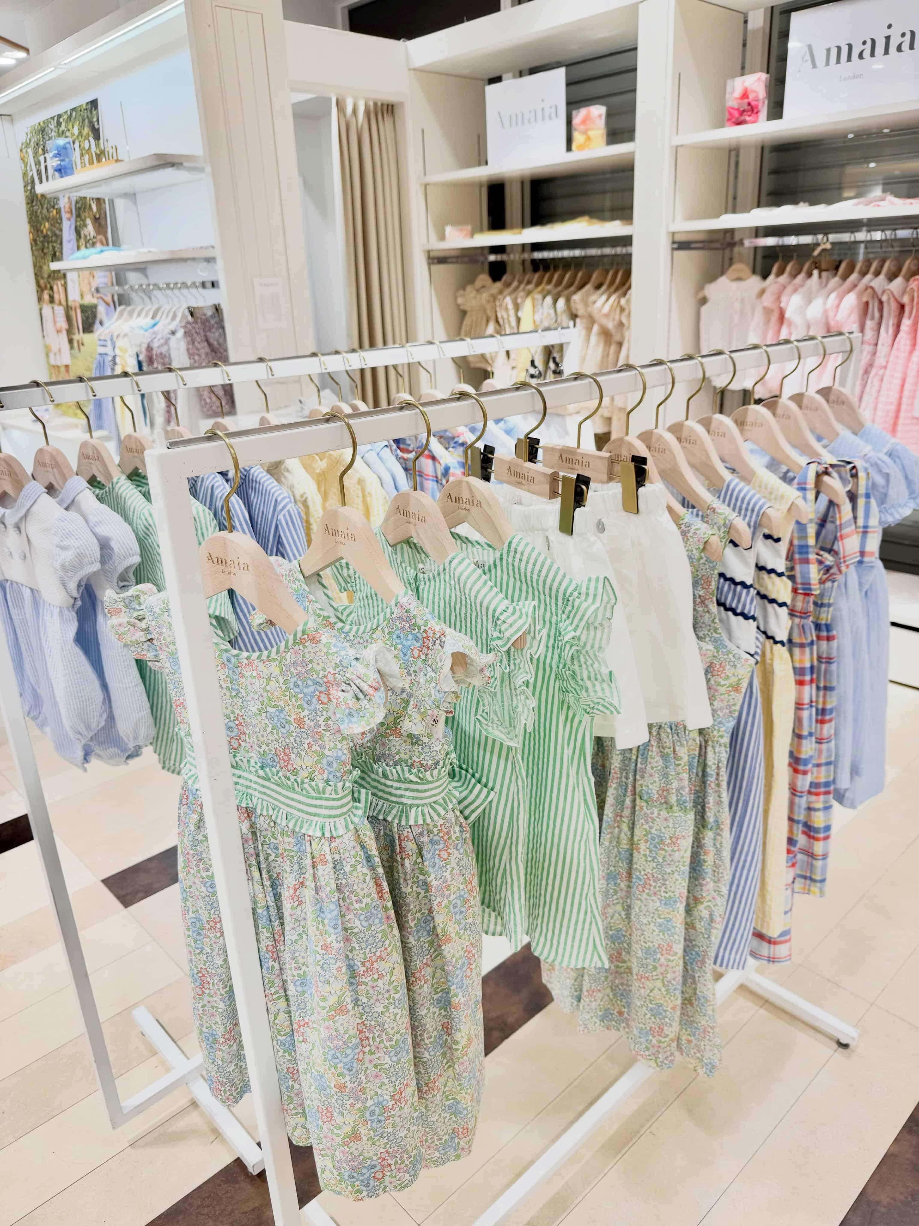 阪急うめだ本店Amaia Kids 26SS POP-UP️期間：6月17日（水）〜6月23日（火）️場所：阪急うめだ本店 11階プレセールも同時開催ロンドンからやってきた可愛いベビー・子ども服を店頭でご覧ください#アマイアキッズ #amaiakids #むすめ服 #出産祝い #イギリス子供服 @amaia_japan⁡▼オンラインショップhttps://amaia.jp